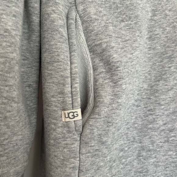 Cozy Grey UGG Robe - Picture 4 of 4